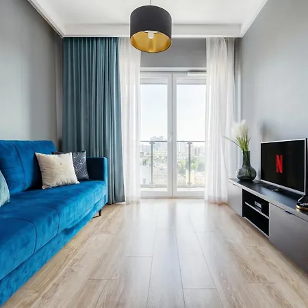 Urban Chic - One Bedroom - Gdanska Apartment