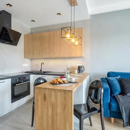 Urban Chic - One Bedroom - Gdanska Lodz